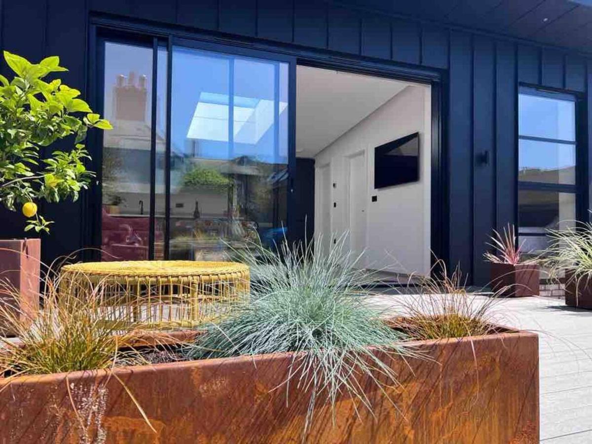 Modern Design, Parking, Central Of Christchurch Christchurch  Luaran gambar